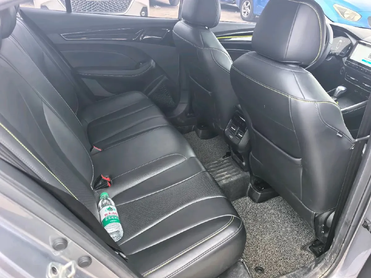 2021 Roewe i5 1.5L 120HP L4 CVT,autocango,china used car exporter,china ev exporter,chinese used car exporter,chinese used ev exporter