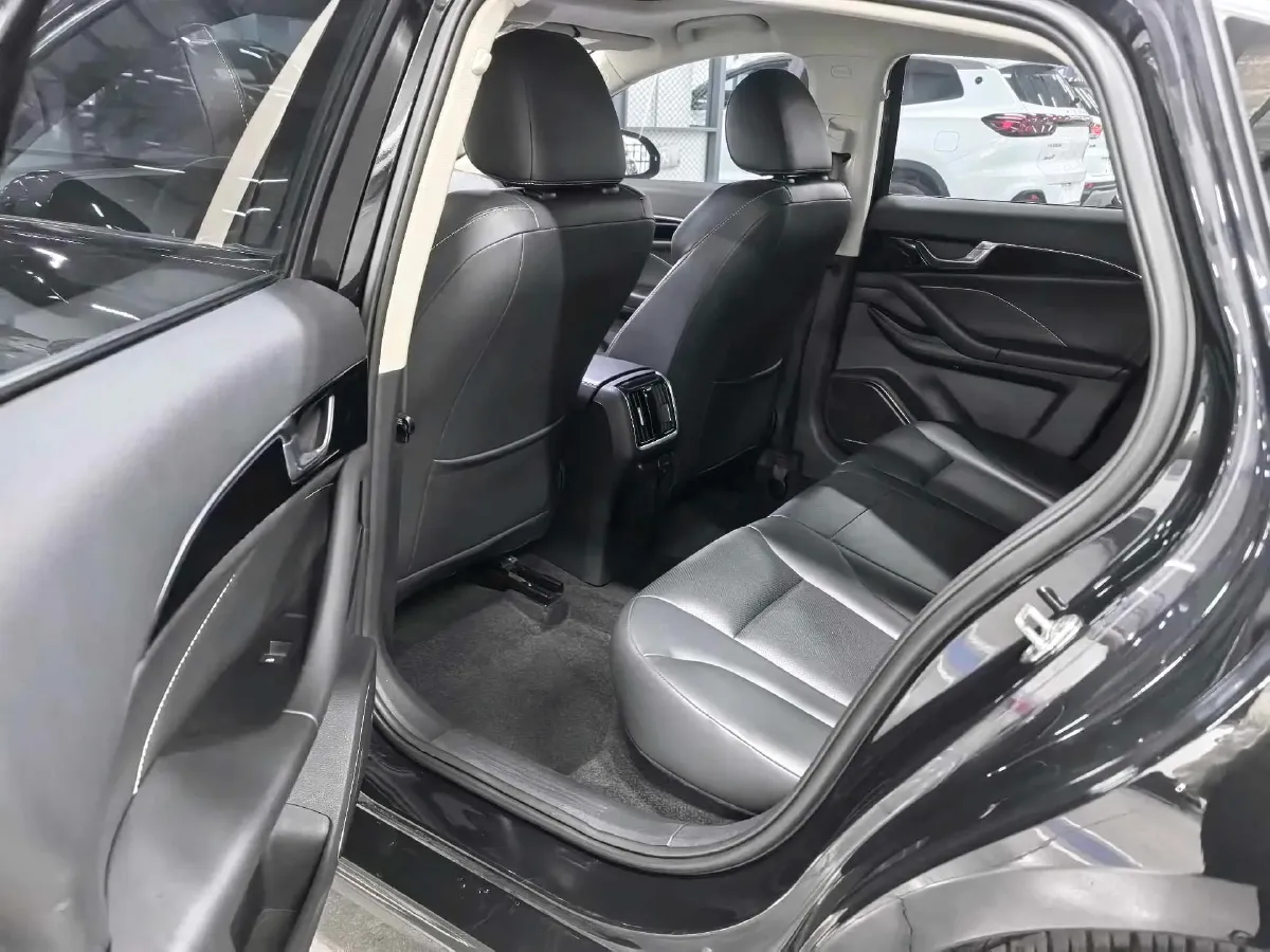 2021 Bestune B70 1.5T 169HP L4 7DCT,autocango,china used car exporter,china ev exporter,chinese used car exporter,chinese used ev exporter