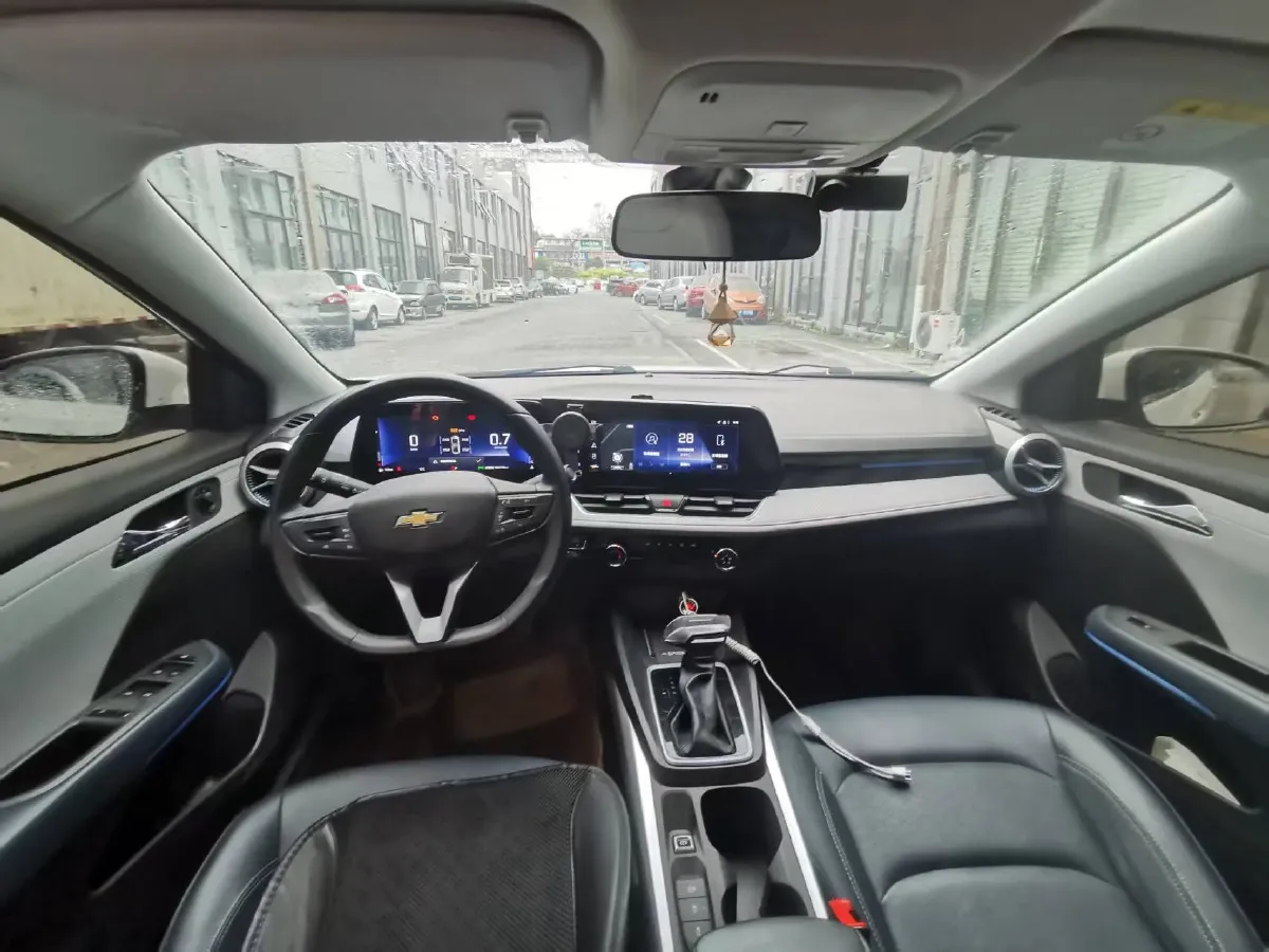 2023 Chevrolet Monza 1.5L 113HP L4 6DCT,autocango,china used car exporter,china ev exporter,chinese used car exporter,chinese used ev exporter