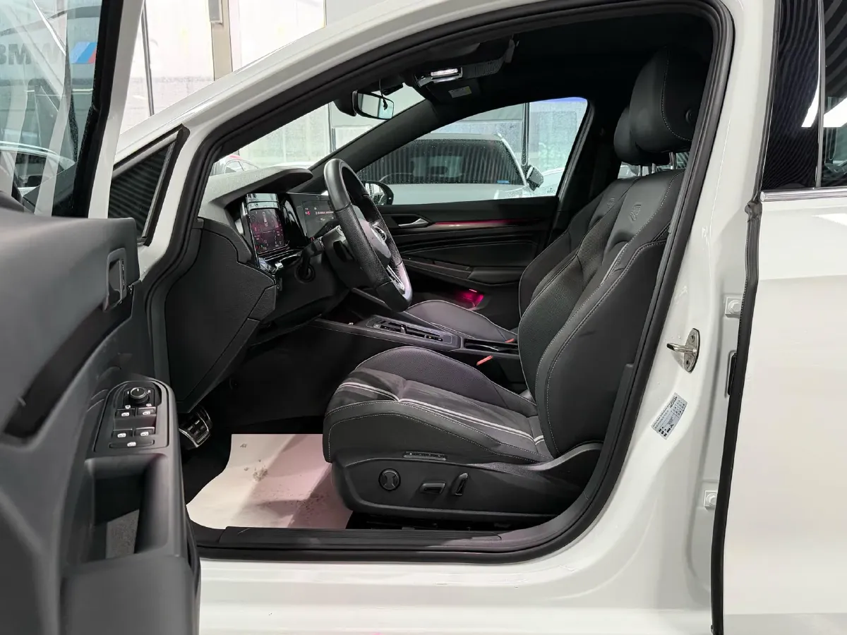 2021 Volkswagen Golf 1.4T 150HP L4 7DCT,autocango,china used car exporter,china ev exporter,chinese used car exporter,chinese used ev exporter