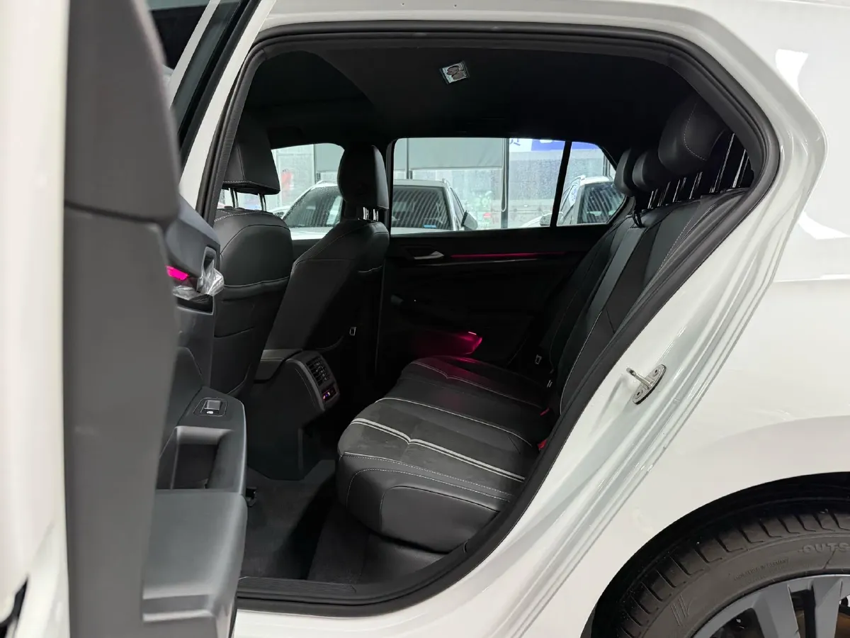 2021 Volkswagen Golf 1.4T 150HP L4 7DCT,autocango,china used car exporter,china ev exporter,chinese used car exporter,chinese used ev exporter