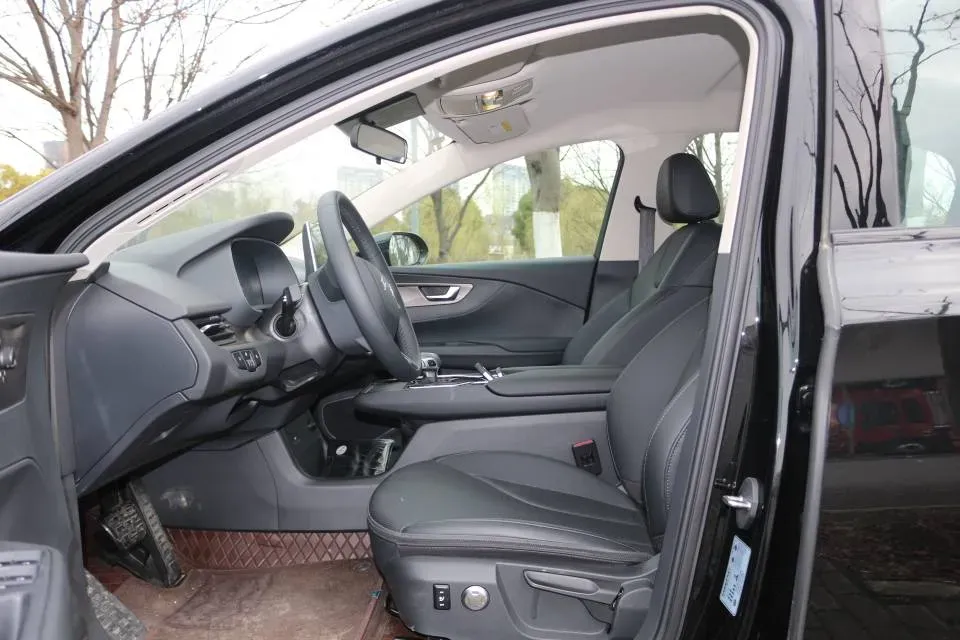 2024 HongQi E-QM5 BEV 60KWH,autocango,china used car exporter,china ev exporter,chinese used car exporter,chinese used ev exporter