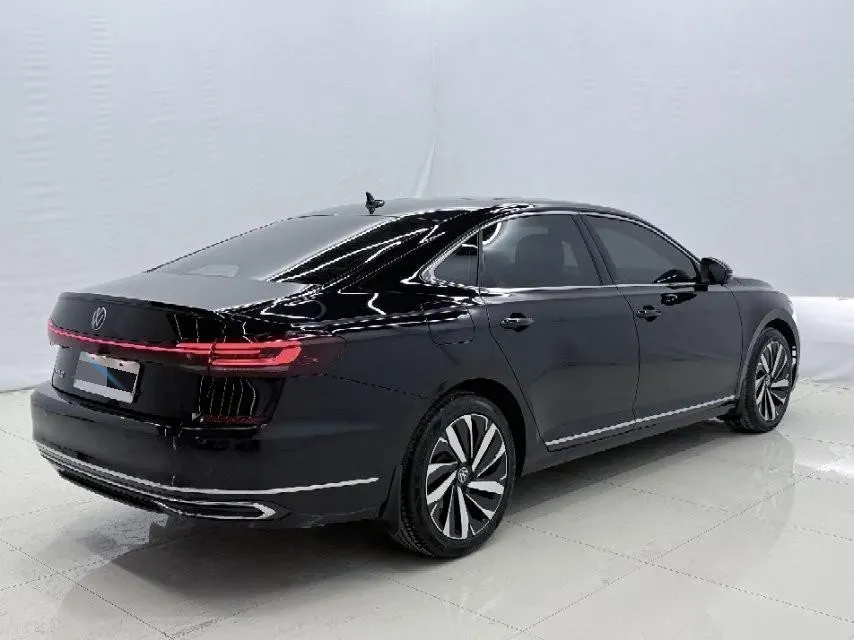 2025 Volkswagen Passat 2.0T 220HP L4 7DCT,autocango,china used car exporter,china ev exporter,chinese used car exporter,chinese used ev exporter
