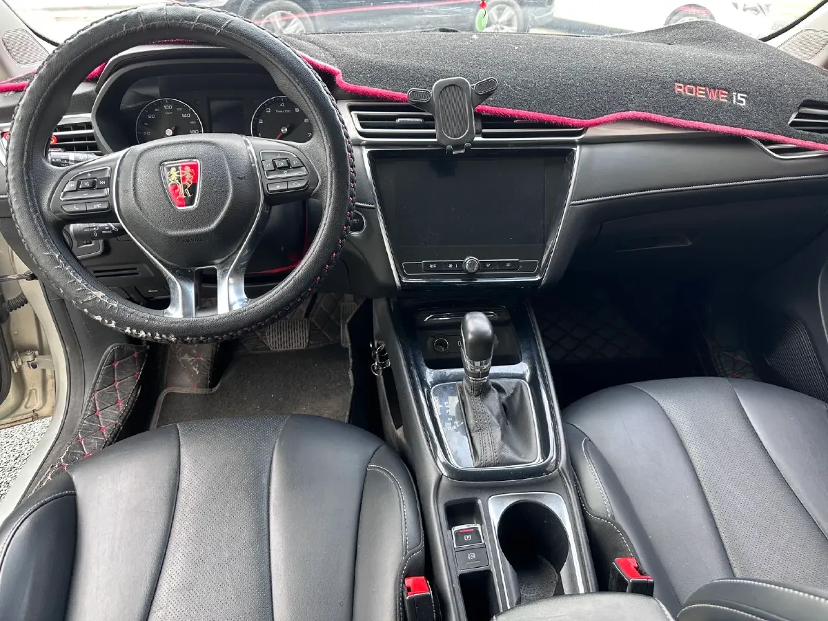 2019 Roewe i5 1.5L 120HP L4 CVT,autocango,china used car exporter,china ev exporter,chinese used car exporter,chinese used ev exporter