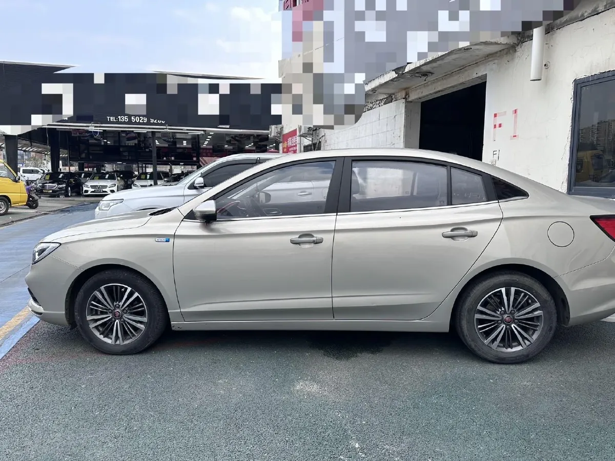 2019 Roewe i5 1.5L 120HP L4 CVT,autocango,china used car exporter,china ev exporter,chinese used car exporter,chinese used ev exporter