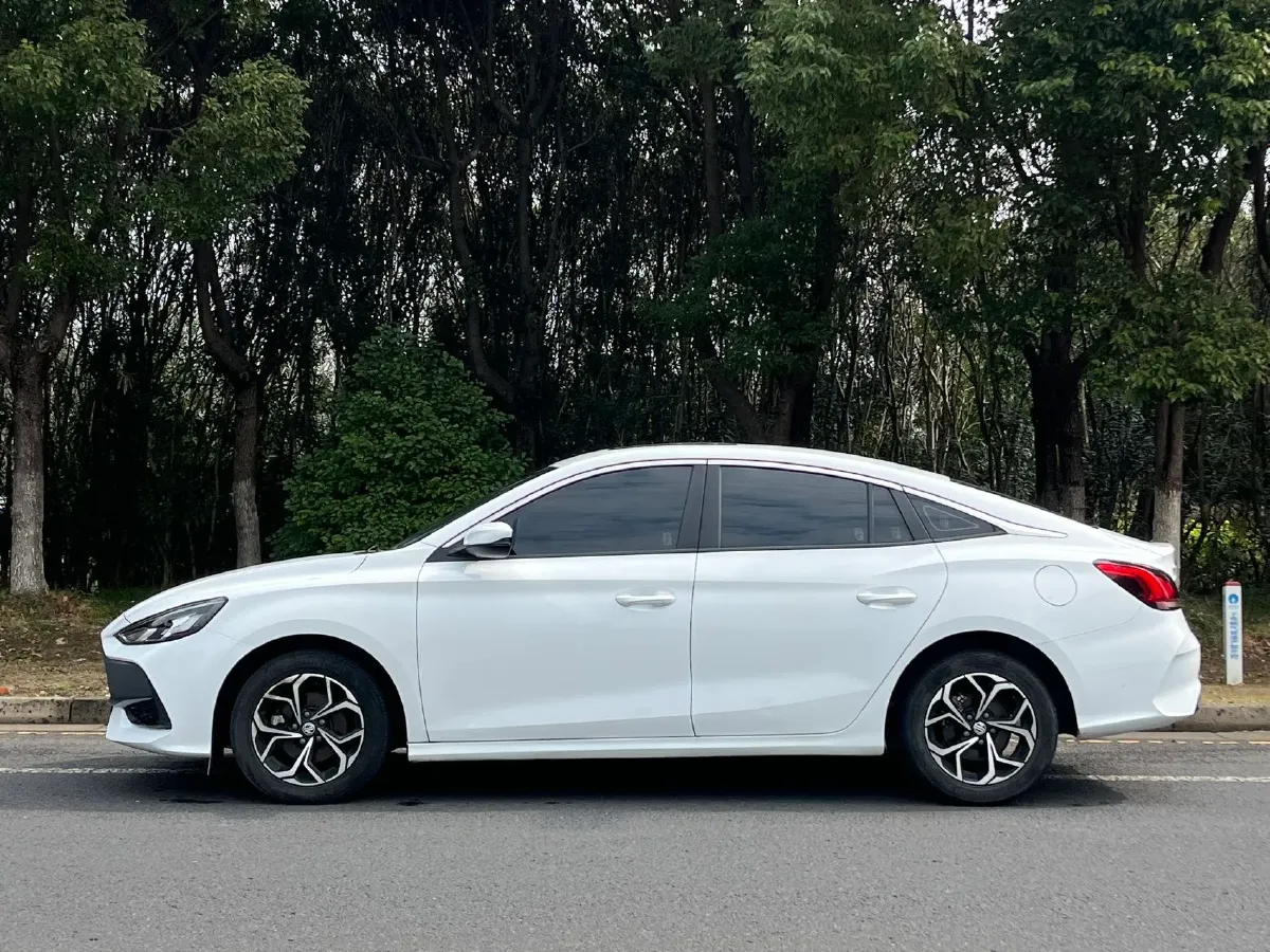 2021 MG 5 1.5L 120HP L4 CVT,autocango,china used car exporter,china ev exporter,chinese used car exporter,chinese used ev exporter