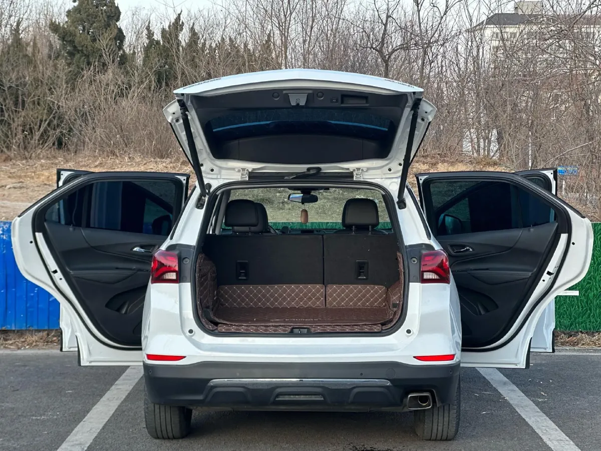 2021 Chevrolet Equinox 1.5T 169HP L4 6AT,autocango,china used car exporter,china ev exporter,chinese used car exporter,chinese used ev exporter