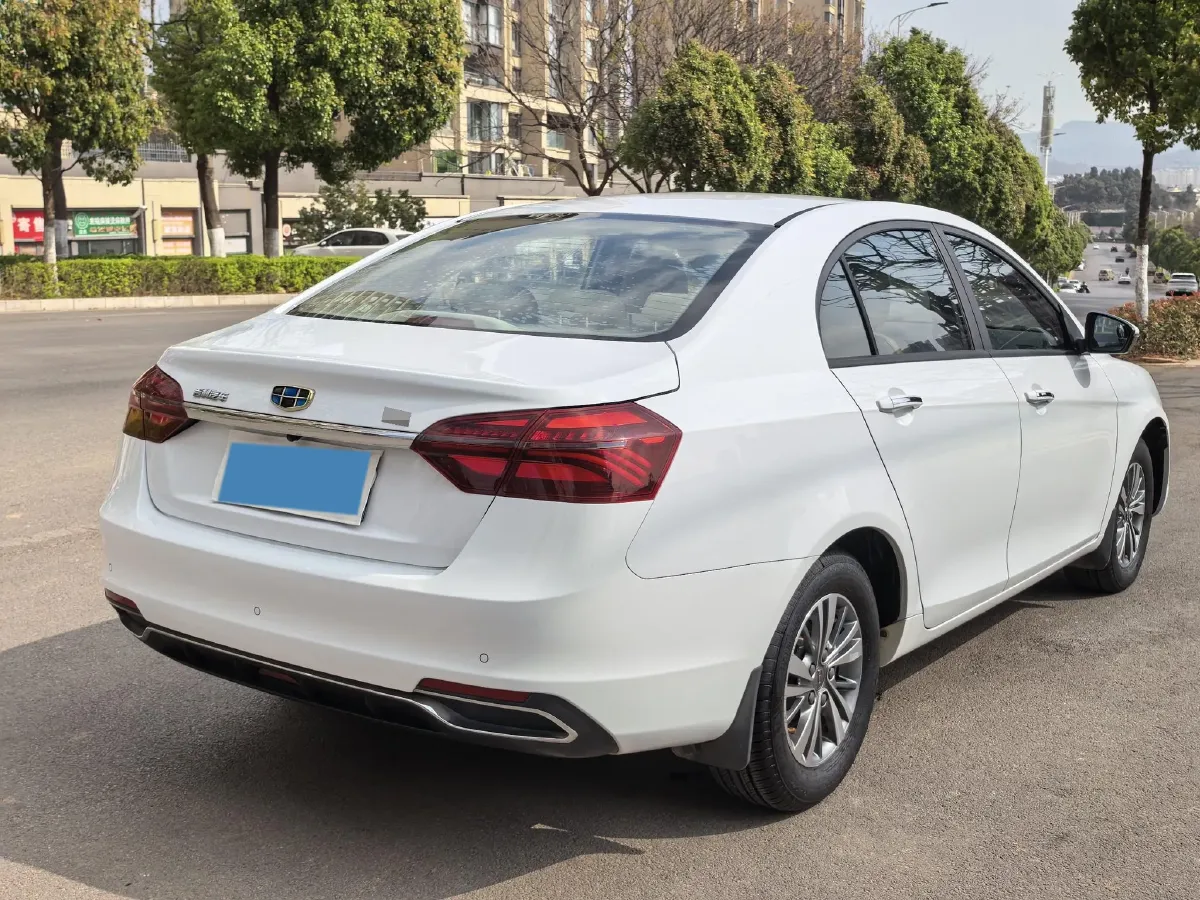 2019 Geely Emgrand 1.5L 109HP L4 5MT,autocango,china used car exporter,china ev exporter,chinese used car exporter,chinese used ev exporter