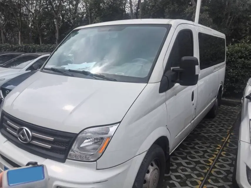 2021 MAXUS XinTu V80 2.0T 127HP L4 6MT,autocango,china used car exporter,china ev exporter,chinese used car exporter,chinese used ev exporter
