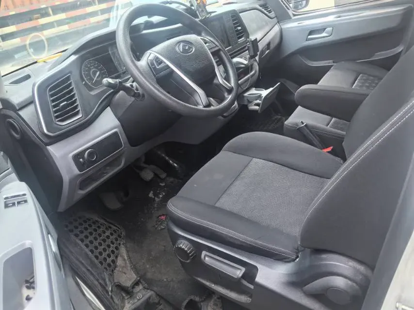 2021 MAXUS XinTu V80 2.0T 127HP L4 6MT,autocango,china used car exporter,china ev exporter,chinese used car exporter,chinese used ev exporter