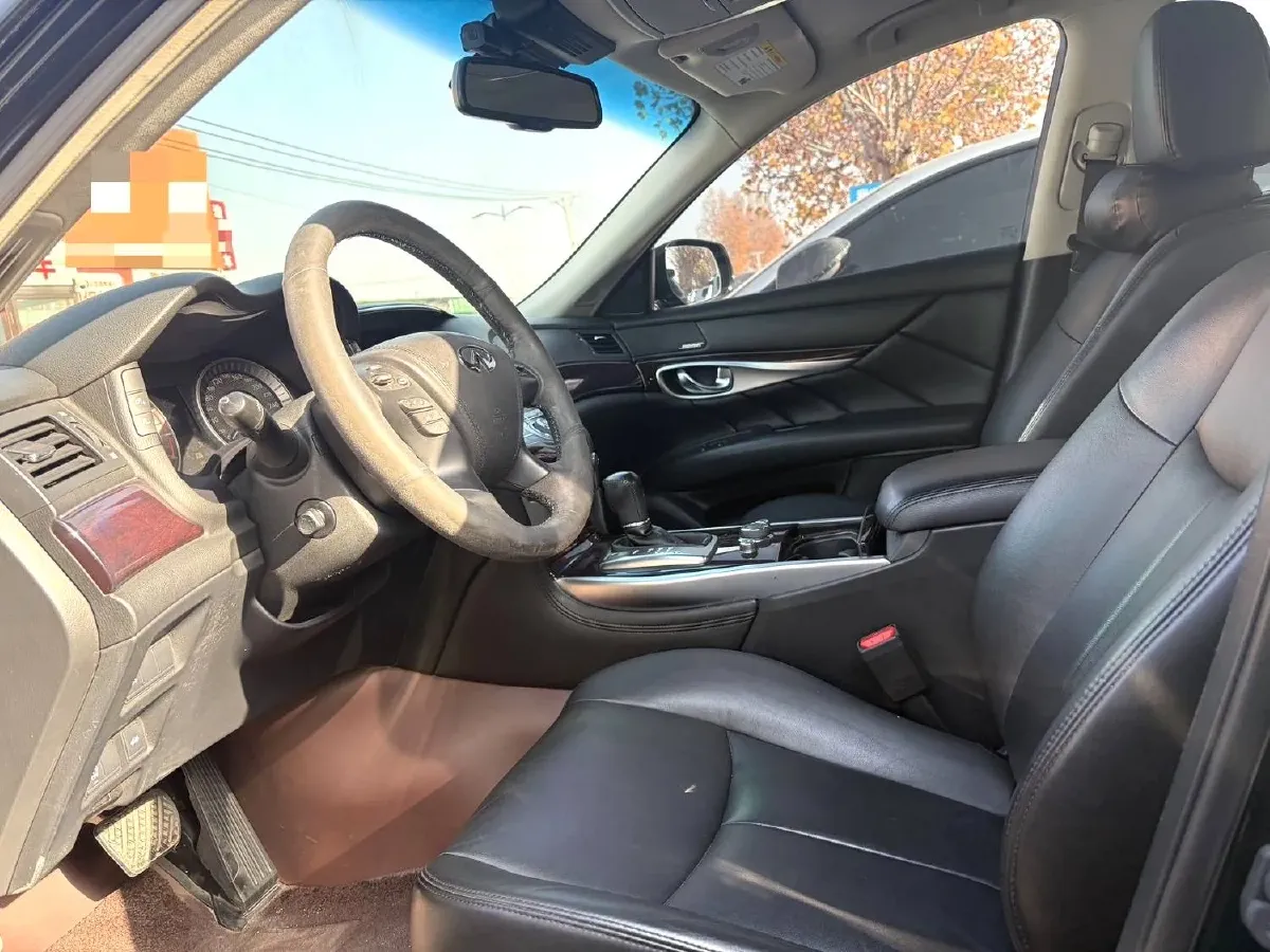 2019 Infiniti Q70 2.0T 211HP L4 7AT,autocango,china used car exporter,china ev exporter,chinese used car exporter,chinese used ev exporter