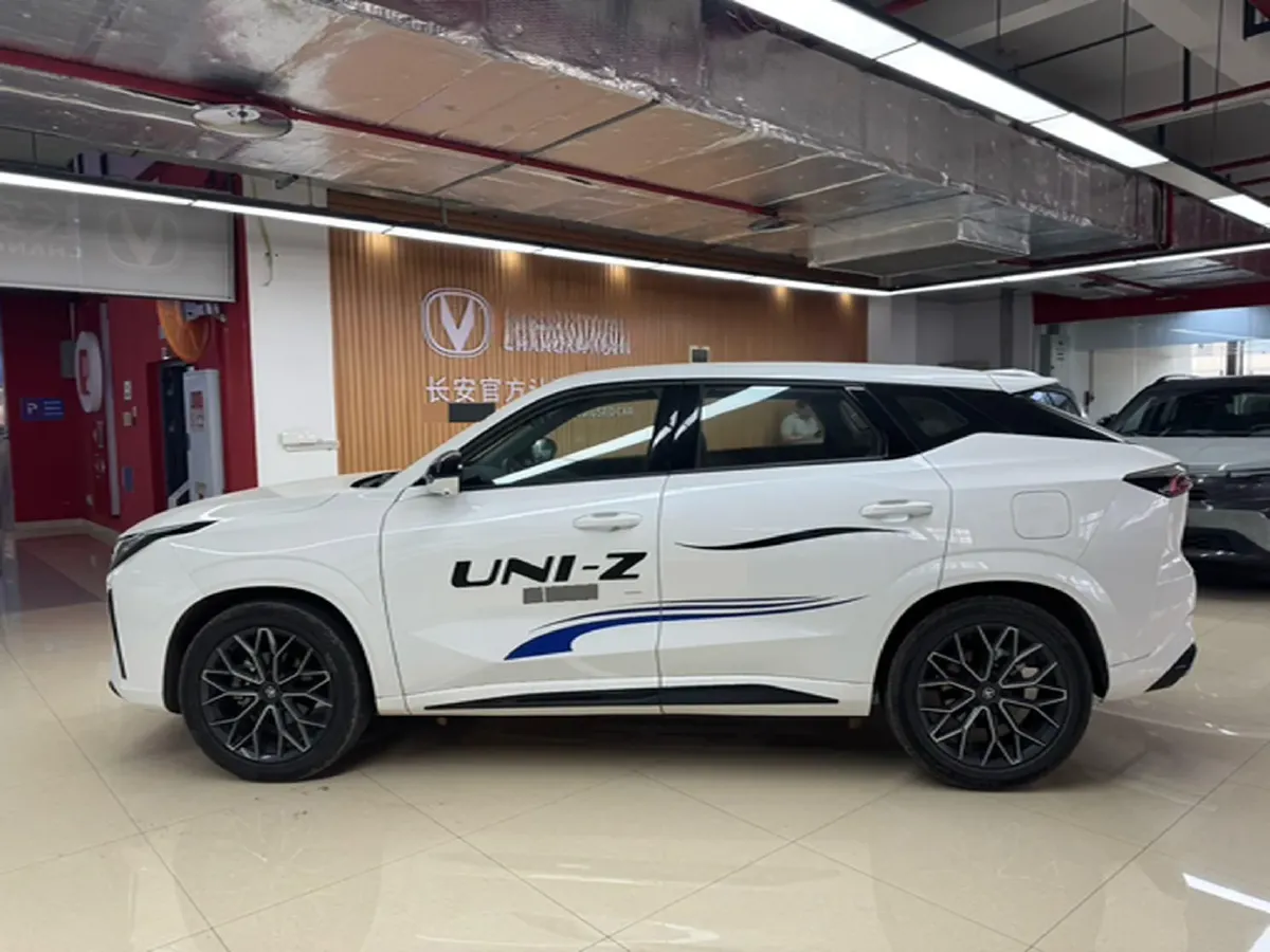 2025 ChangAn UNI-Z 1.5T 188HP L4 7DCT,autocango,china used car exporter,china ev exporter,chinese used car exporter,chinese used ev exporter
