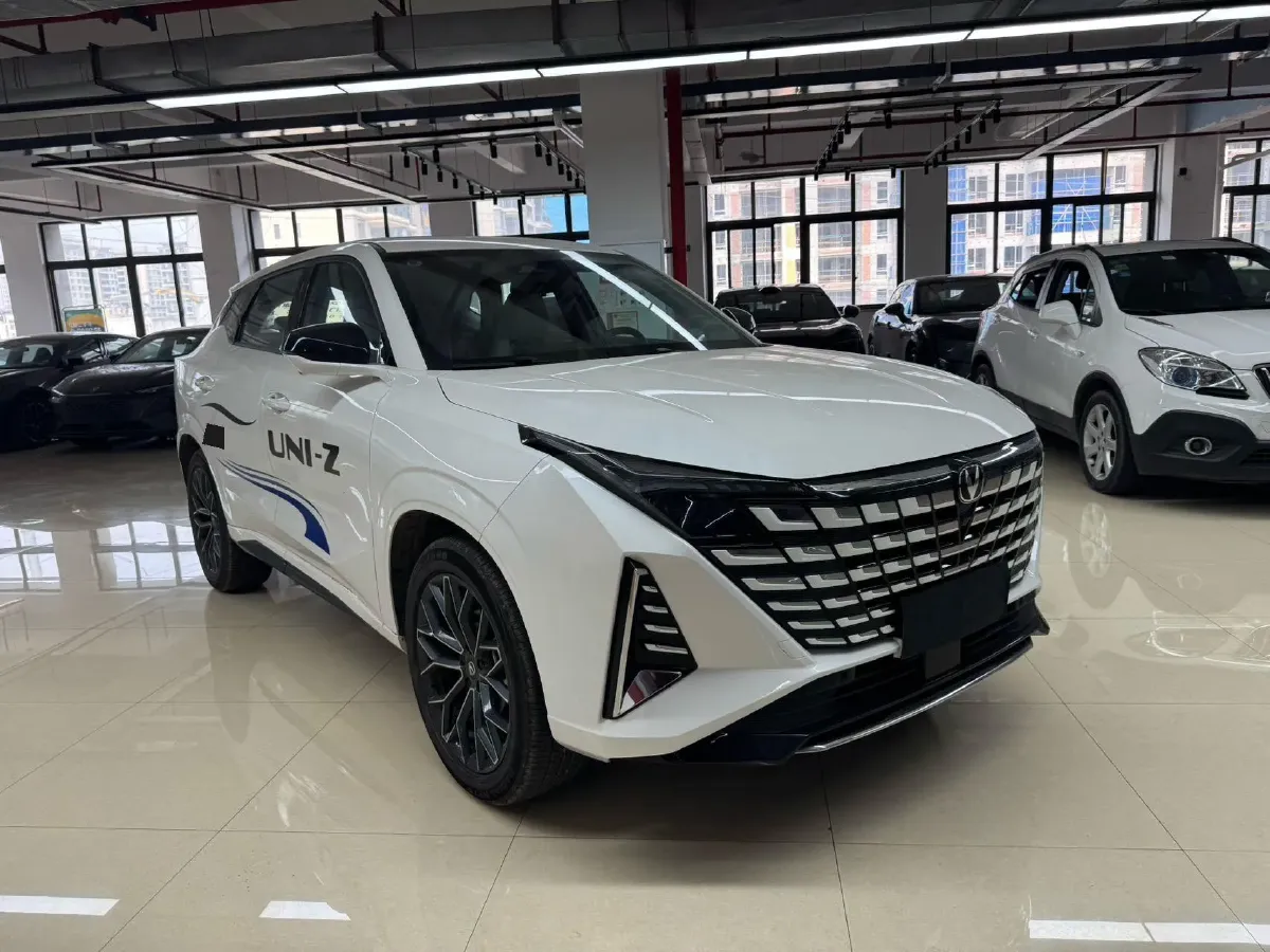 2025 ChangAn UNI-Z 1.5T 188HP L4 7DCT,autocango,china used car exporter,china ev exporter,chinese used car exporter,chinese used ev exporter