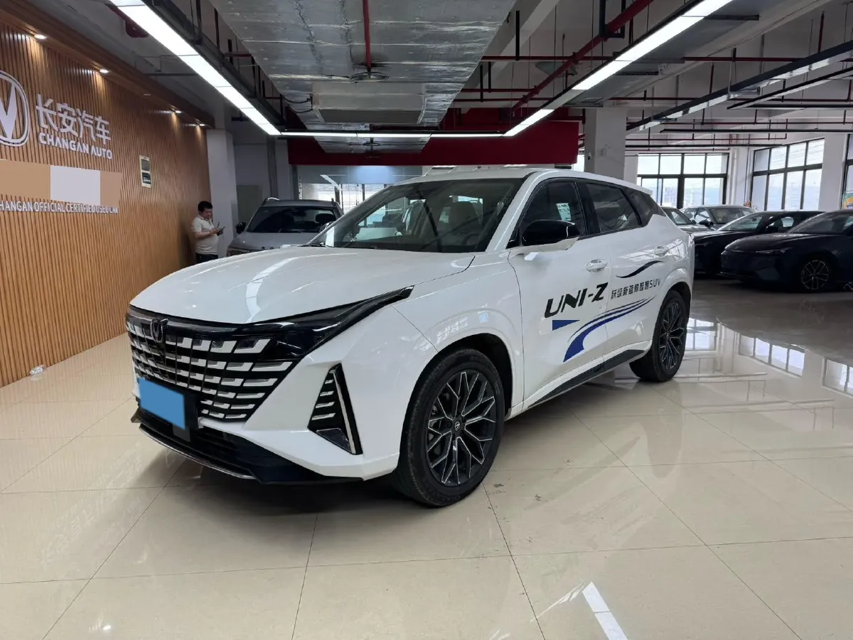 2025 ChangAn UNI-Z 1.5T 188HP L4 7DCT,autocango,china used car exporter,china ev exporter,chinese used car exporter,chinese used ev exporter