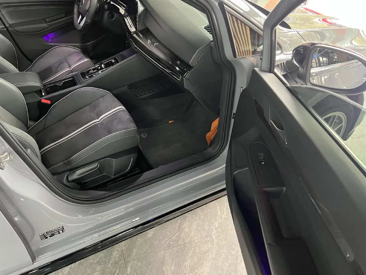 2023 Volkswagen Golf 1.4T 150HP L4 7DCT,autocango,china used car exporter,china ev exporter,chinese used car exporter,chinese used ev exporter