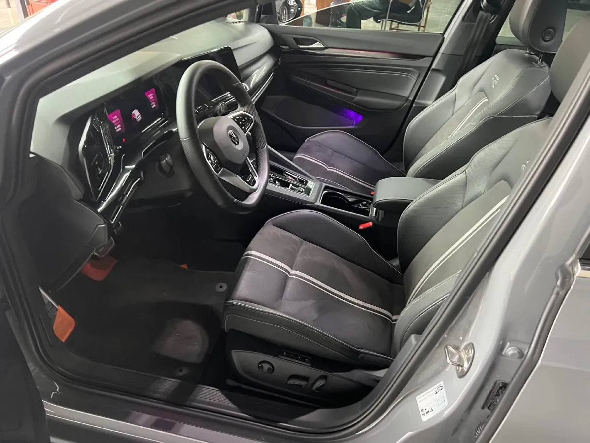 2023 Volkswagen Golf 1.4T 150HP L4 7DCT,autocango,china used car exporter,china ev exporter,chinese used car exporter,chinese used ev exporter