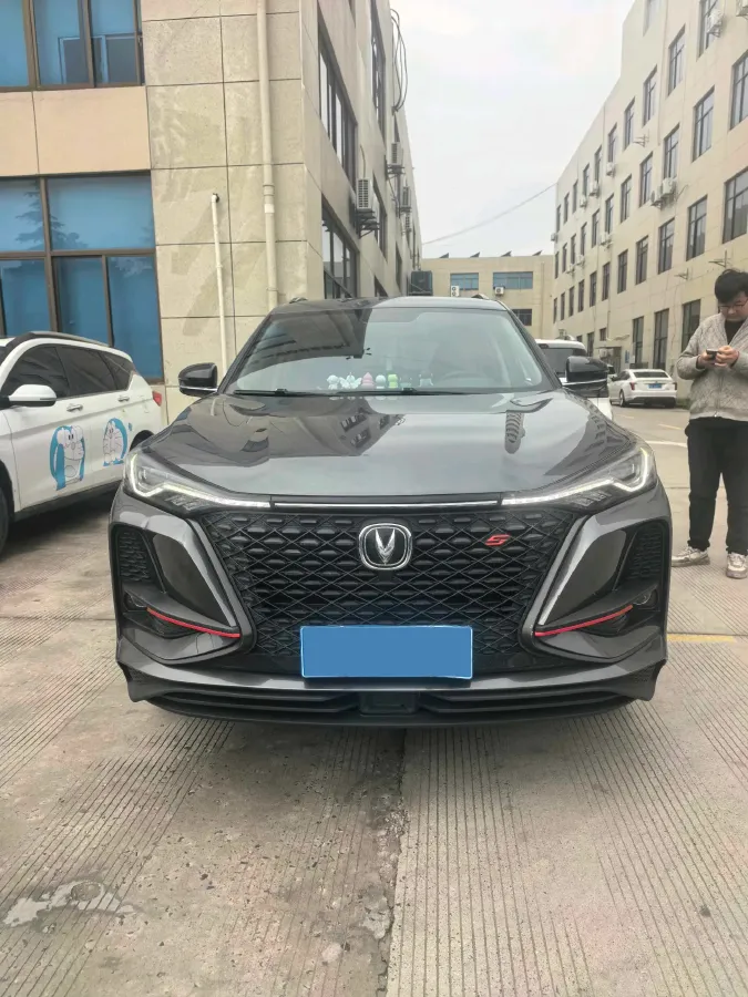 2020 ChangAn CS75 Plus 2.0T 233HP L4 8AT,autocango,china used car exporter,china ev exporter,chinese used car exporter,chinese used ev exporter