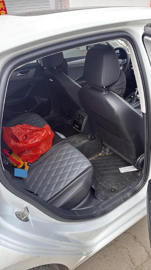 2025 Volkswagen Sagitar 1.5T 160HP L4 7DCT,autocango,china used car exporter,china ev exporter,chinese used car exporter,chinese used ev exporter