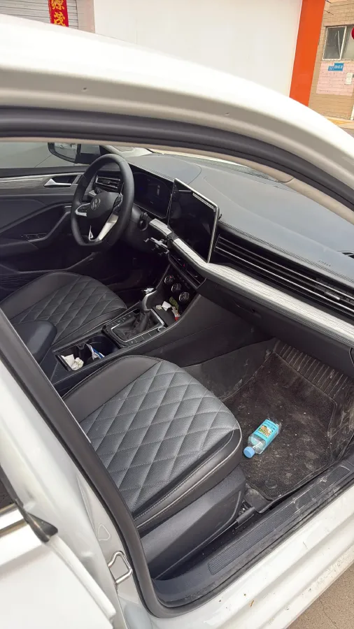 2025 Volkswagen Sagitar 1.5T 160HP L4 7DCT,autocango,china used car exporter,china ev exporter,chinese used car exporter,chinese used ev exporter