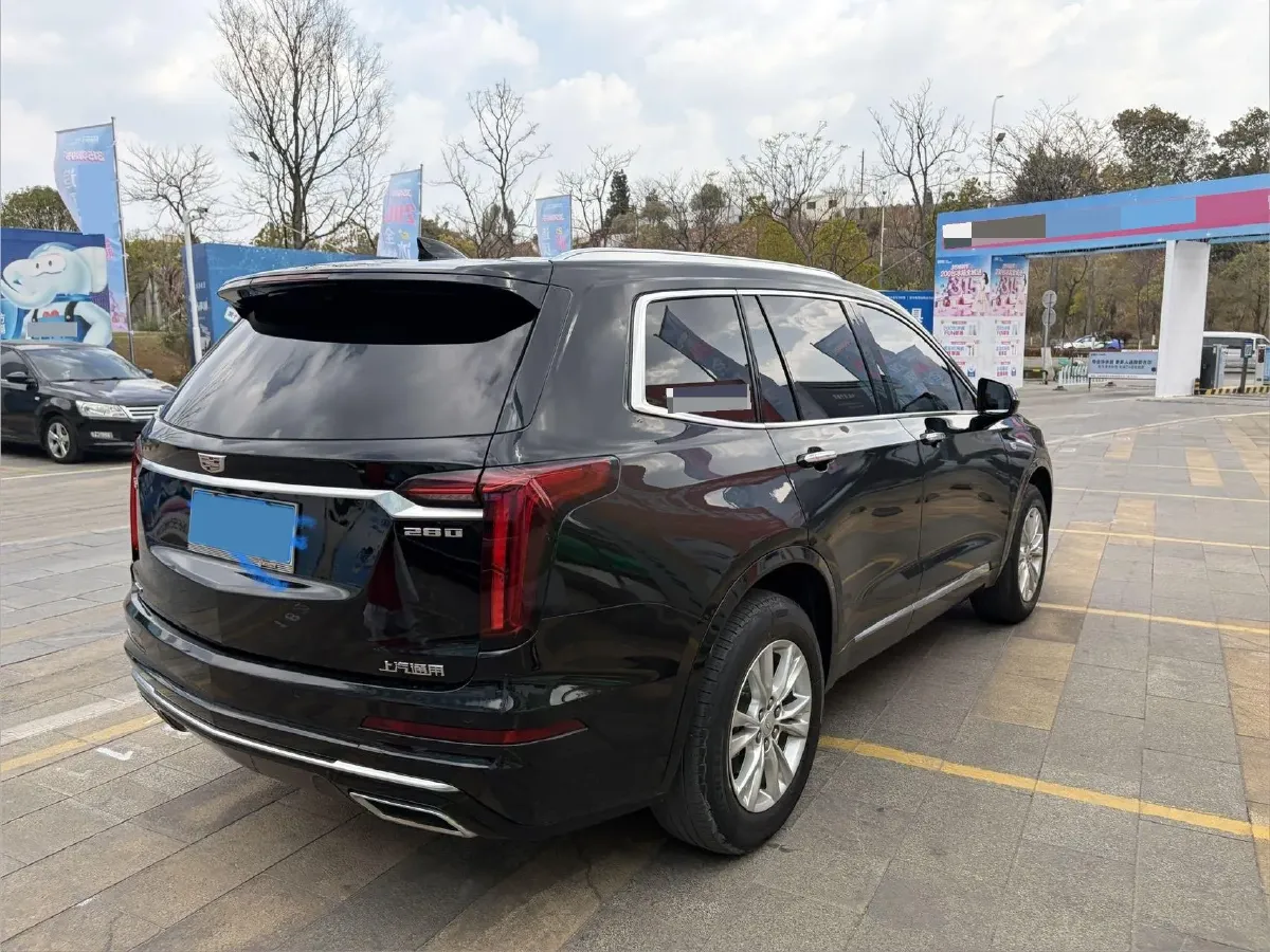 2021 Cadillac XT6 2.0T 237HP L4 9AT,autocango,china used car exporter,china ev exporter,chinese used car exporter,chinese used ev exporter