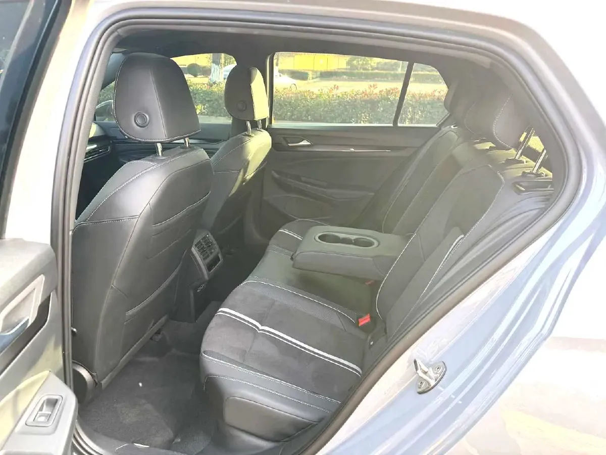 2023 Volkswagen Golf 1.4T 150HP L4 7DCT,autocango,china used car exporter,china ev exporter,chinese used car exporter,chinese used ev exporter