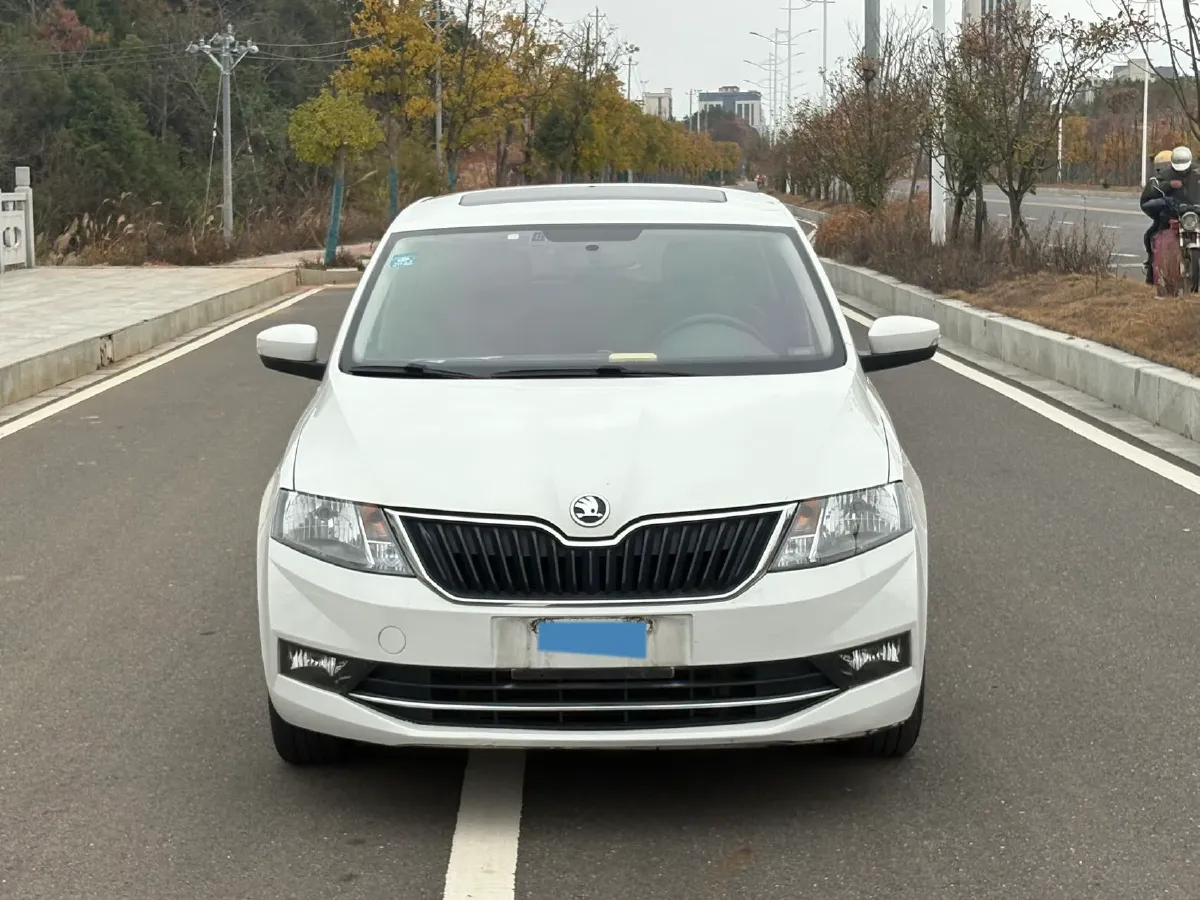 2018 Skoda Rapid Spaceback 1.6L 110HP L4 6AT,autocango,china used car exporter,china ev exporter,chinese used car exporter,chinese used ev exporter