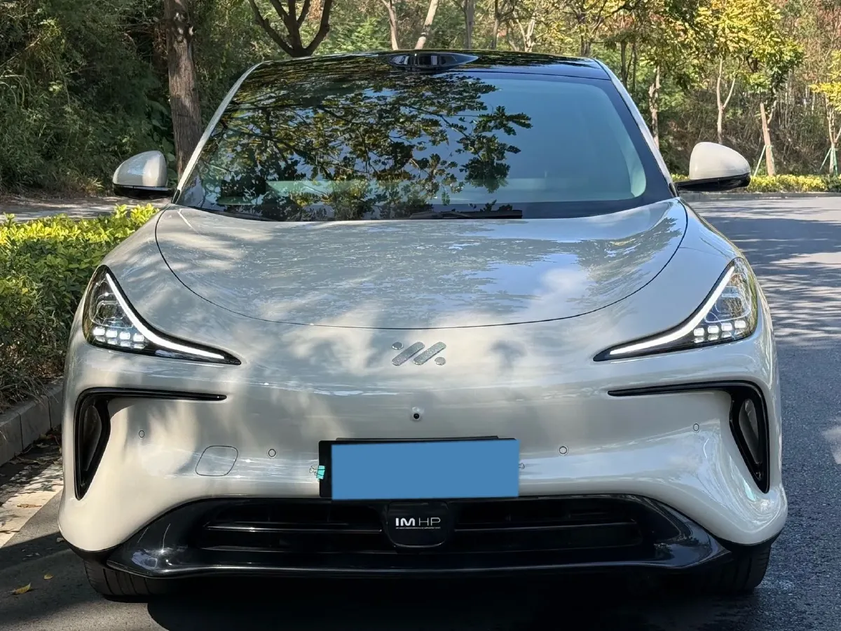 2023 IM LS6 BEV 100KWH,autocango,china used car exporter,china ev exporter,chinese used car exporter,chinese used ev exporter