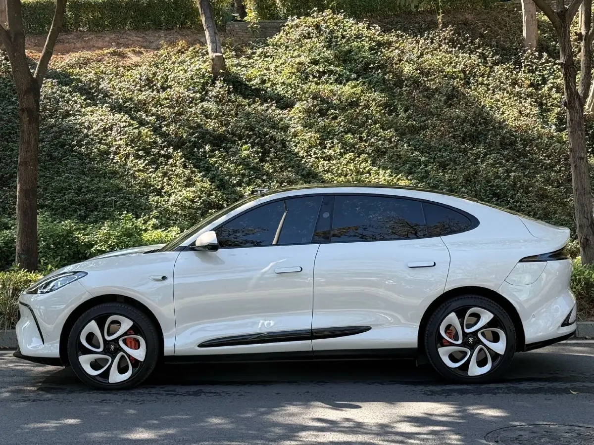 2023 IM LS6 BEV 100KWH,autocango,china used car exporter,china ev exporter,chinese used car exporter,chinese used ev exporter