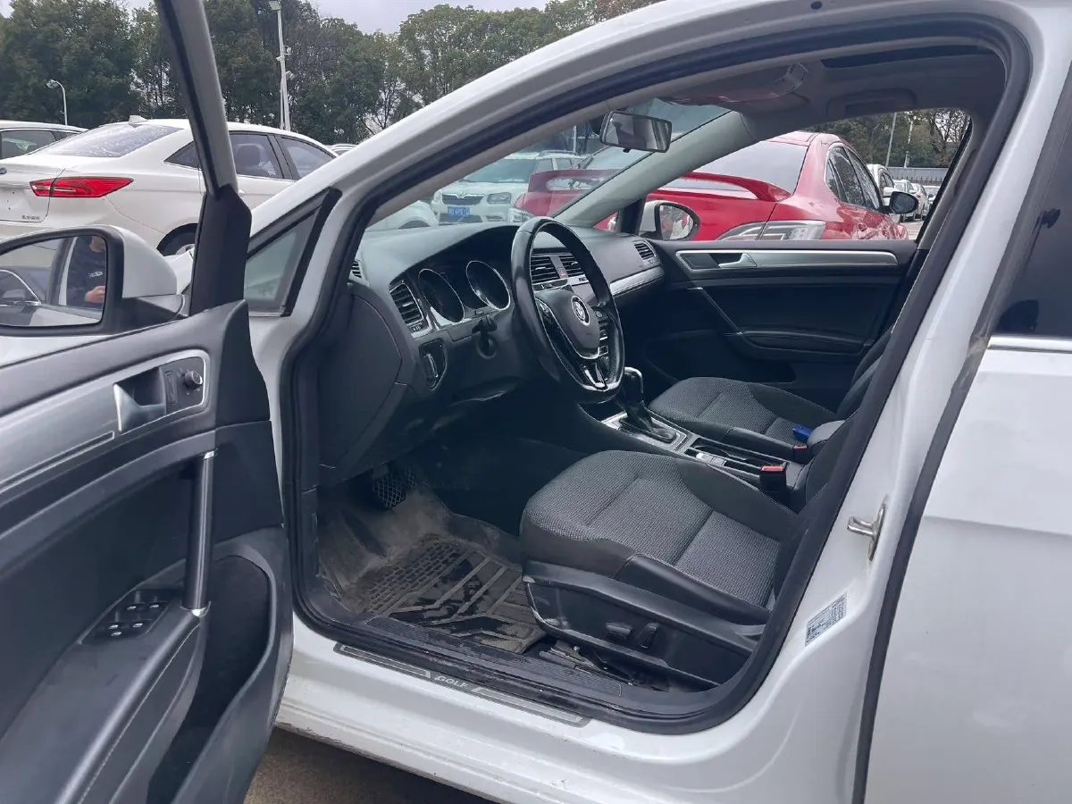 2020 Volkswagen Golf 1.4T 150HP L4 7DCT,autocango,china used car exporter,china ev exporter,chinese used car exporter,chinese used ev exporter