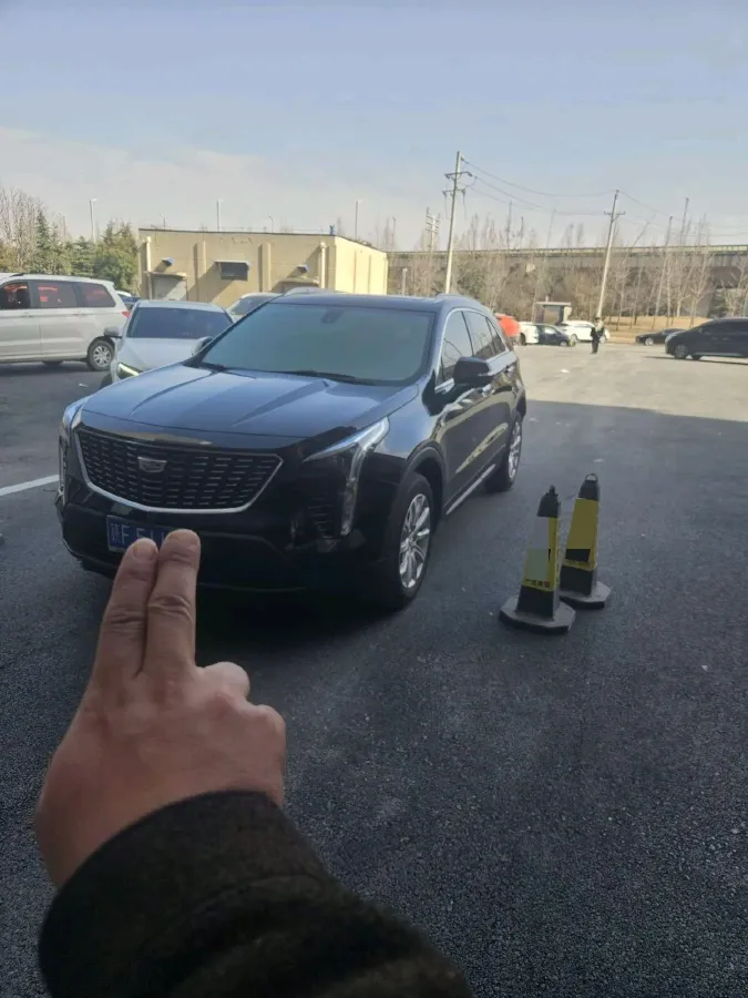 2021 Cadillac XT4 2.0T 237HP L4 9AT,autocango,china used car exporter,china ev exporter,chinese used car exporter,chinese used ev exporter