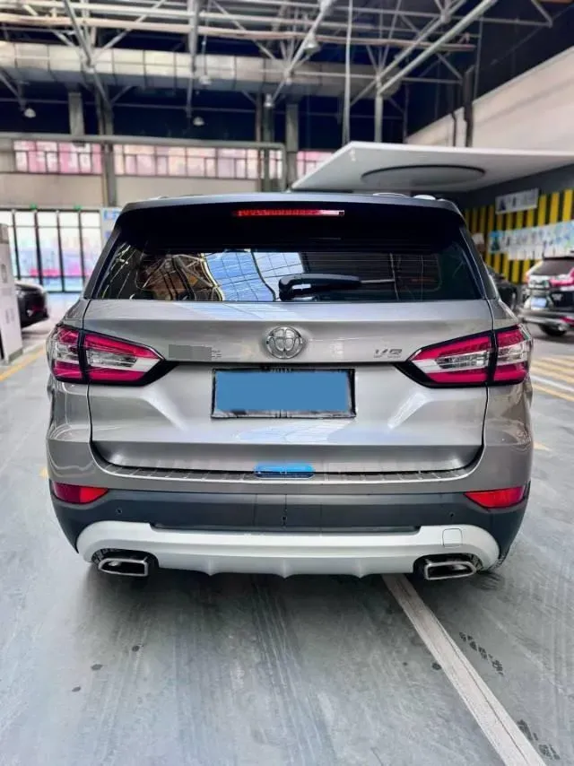 2018 Brilliance Auto V6 1.5T 150HP L4 6MT,autocango,china used car exporter,china ev exporter,chinese used car exporter,chinese used ev exporter