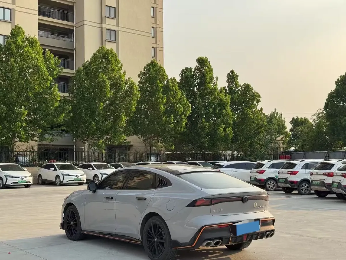 2023 ChangAn UNI-V 1.5T 188HP L4 7DCT,autocango,china used car exporter,china ev exporter,chinese used car exporter,chinese used ev exporter