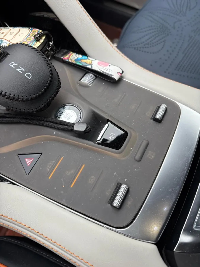 2022 Hyundai Tucson 2.0L 150HP L4 6AT Hybrid,autocango,china used car exporter,china ev exporter,chinese used car exporter,chinese used ev exporter