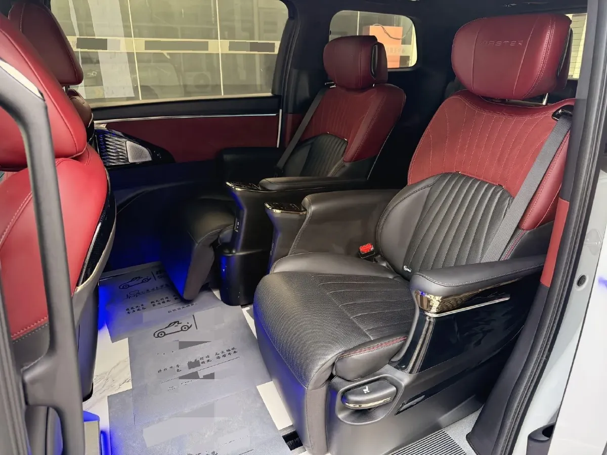 2024 GAC Trumpchi M8 2.0T 252HP L4 8AT,autocango,china used car exporter,china ev exporter,chinese used car exporter,chinese used ev exporter