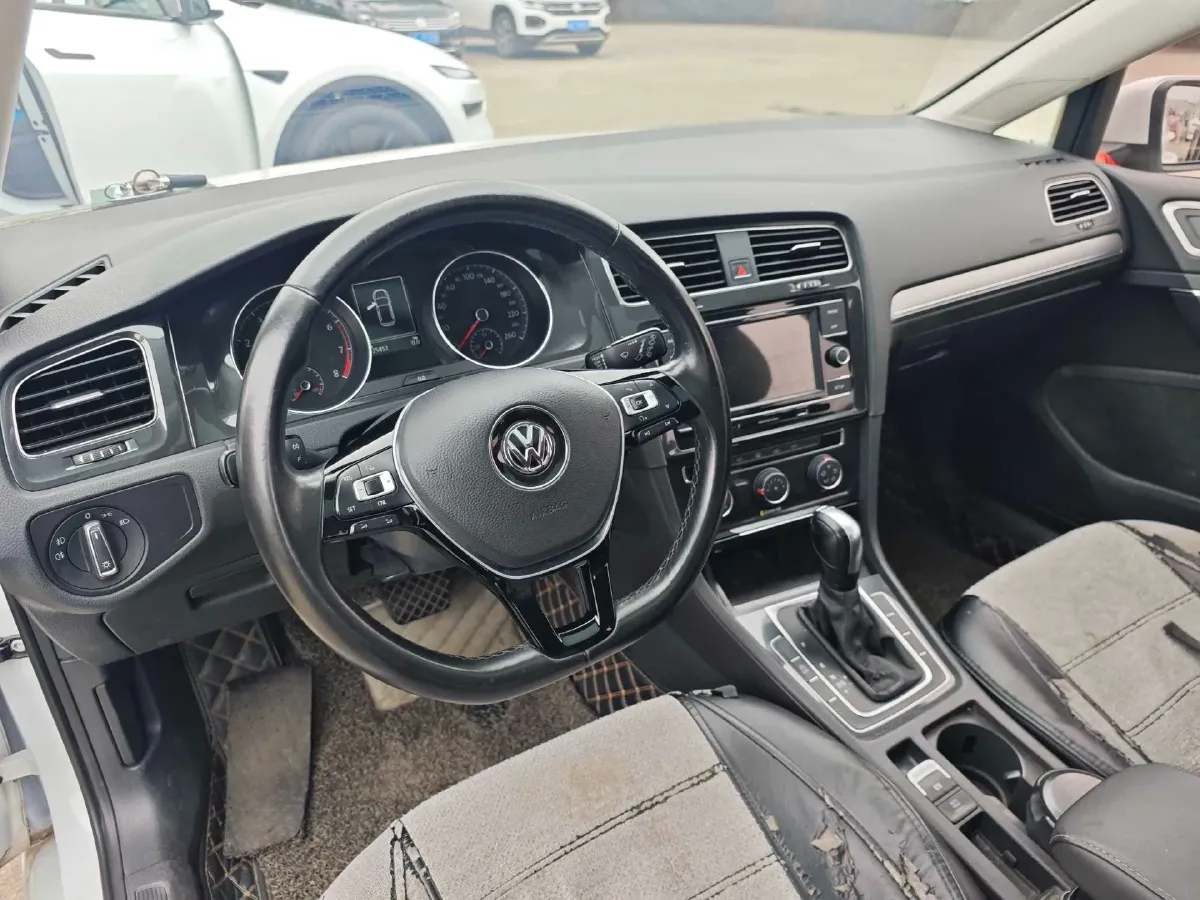 2018 Volkswagen Golf 1.4T 131HP L4 7DCT,autocango,china used car exporter,china ev exporter,chinese used car exporter,chinese used ev exporter