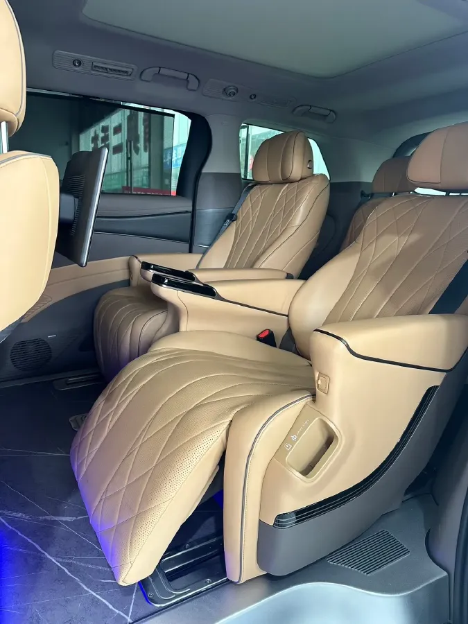 2022 Mercedes-Benz GLC Class 2.0T 197HP L4 9AT,autocango,china used car exporter,china ev exporter,chinese used car exporter,chinese used ev exporter