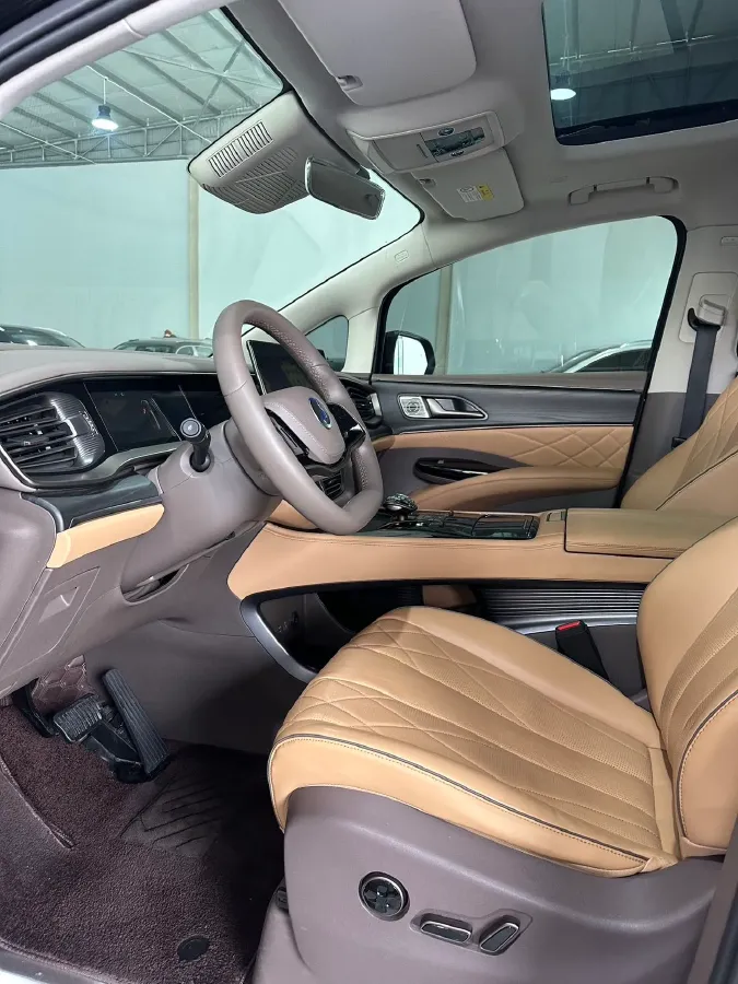 2022 Mercedes-Benz GLC Class 2.0T 197HP L4 9AT,autocango,china used car exporter,china ev exporter,chinese used car exporter,chinese used ev exporter