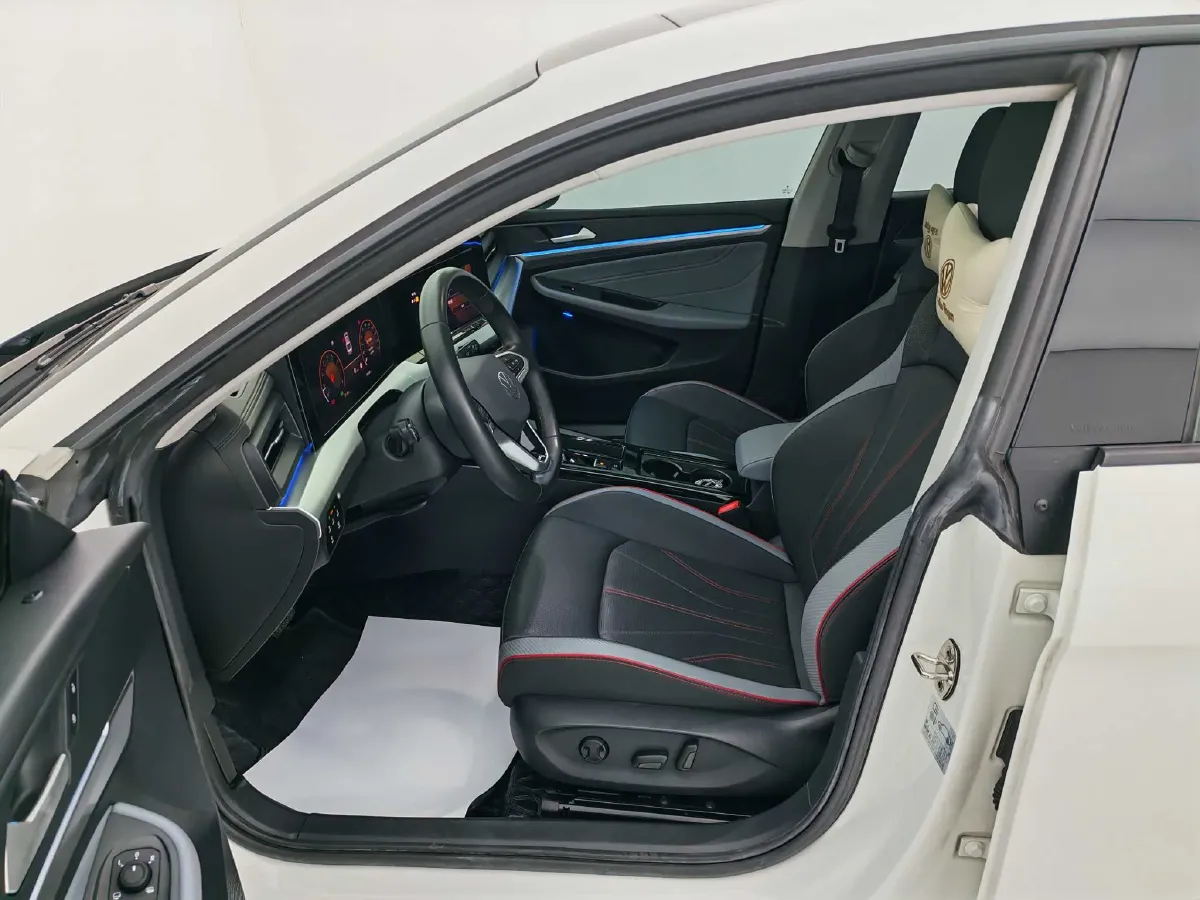 2022 Volkswagen Lavida 1.4T 150HP L4 7DCT,autocango,china used car exporter,china ev exporter,chinese used car exporter,chinese used ev exporter