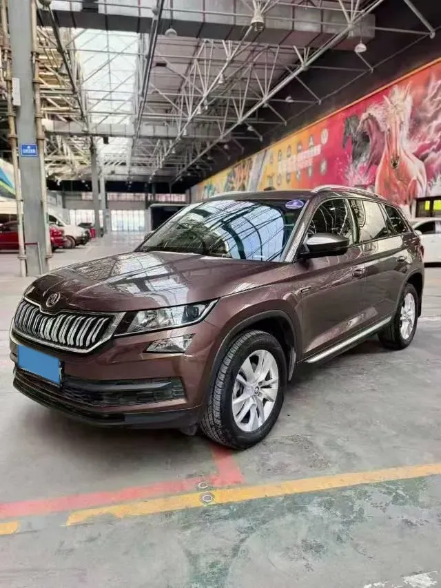 2018 Skoda Kodiak 2.0T 186HP L4 7DCT,autocango,china used car exporter,china ev exporter,chinese used car exporter,chinese used ev exporter