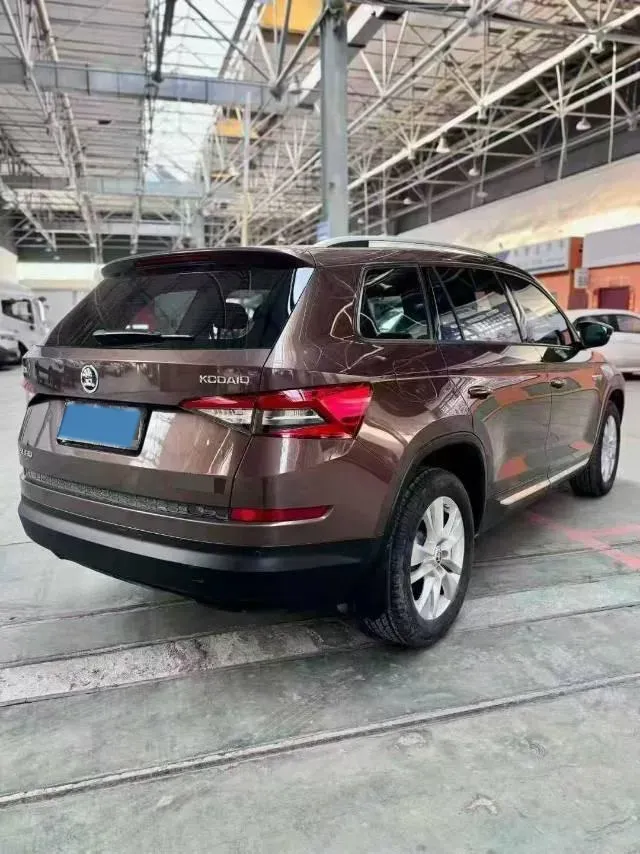 2018 Skoda Kodiak 2.0T 186HP L4 7DCT,autocango,china used car exporter,china ev exporter,chinese used car exporter,chinese used ev exporter