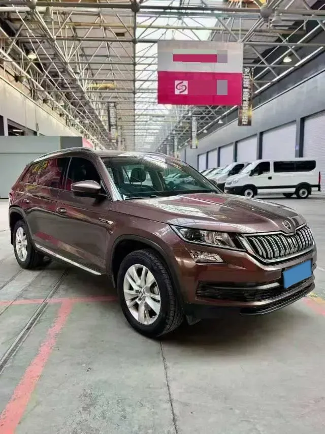 2018 Skoda Kodiak 2.0T 186HP L4 7DCT,autocango,china used car exporter,china ev exporter,chinese used car exporter,chinese used ev exporter