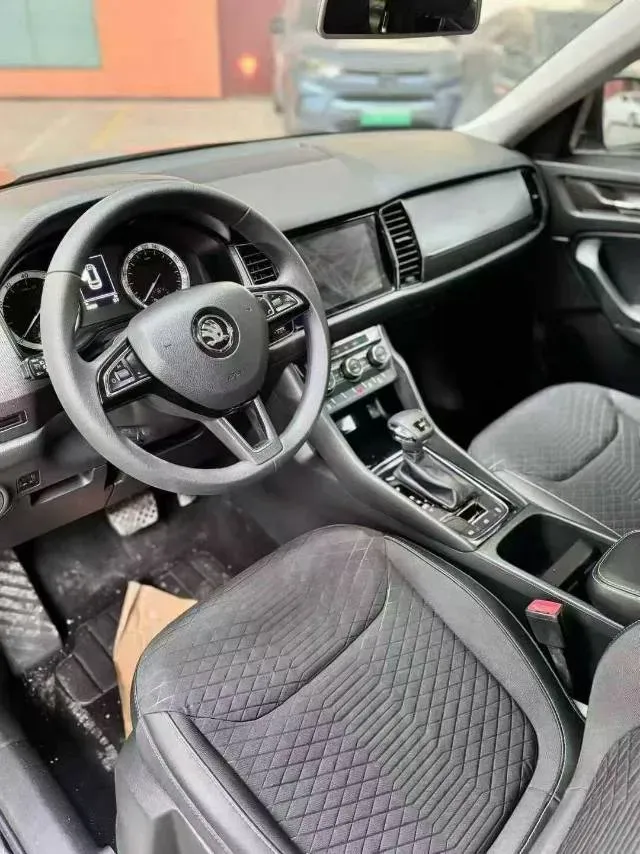 2018 Skoda Kodiak 2.0T 186HP L4 7DCT,autocango,china used car exporter,china ev exporter,chinese used car exporter,chinese used ev exporter