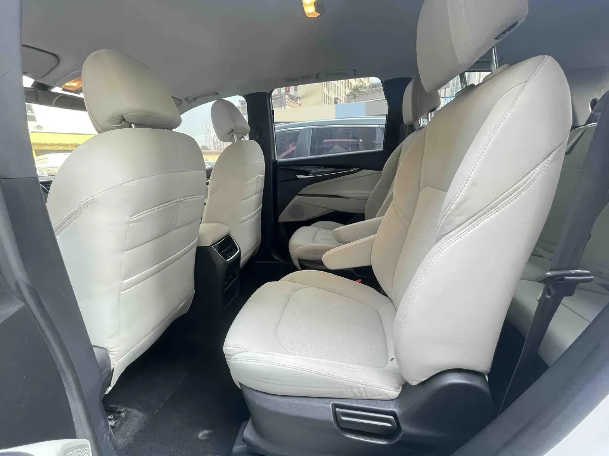 2022 MAXUS DaJia 5 BEV 61.1KWH,autocango,china used car exporter,china ev exporter,chinese used car exporter,chinese used ev exporter