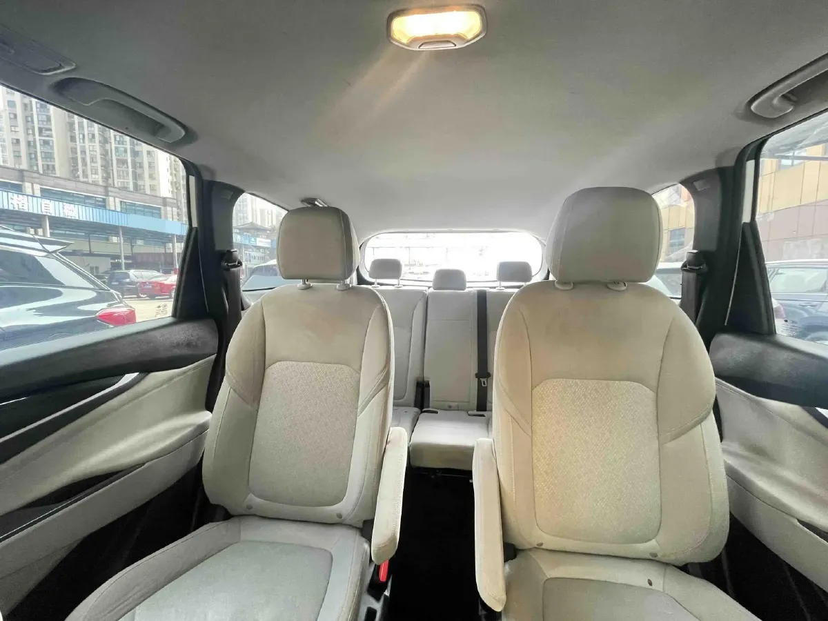 2022 MAXUS DaJia 5 BEV 61.1KWH,autocango,china used car exporter,china ev exporter,chinese used car exporter,chinese used ev exporter