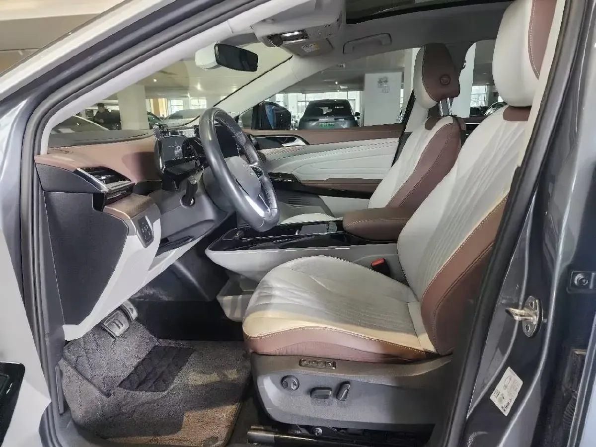 2021 Volkswagen ID.6 Crozz BEV 84.8KWH,autocango,china used car exporter,china ev exporter,chinese used car exporter,chinese used ev exporter