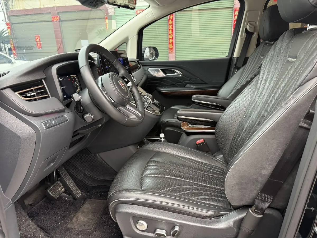 2023 HongQi HQ9 2.0T 252HP L4 8AT,autocango,china used car exporter,china ev exporter,chinese used car exporter,chinese used ev exporter