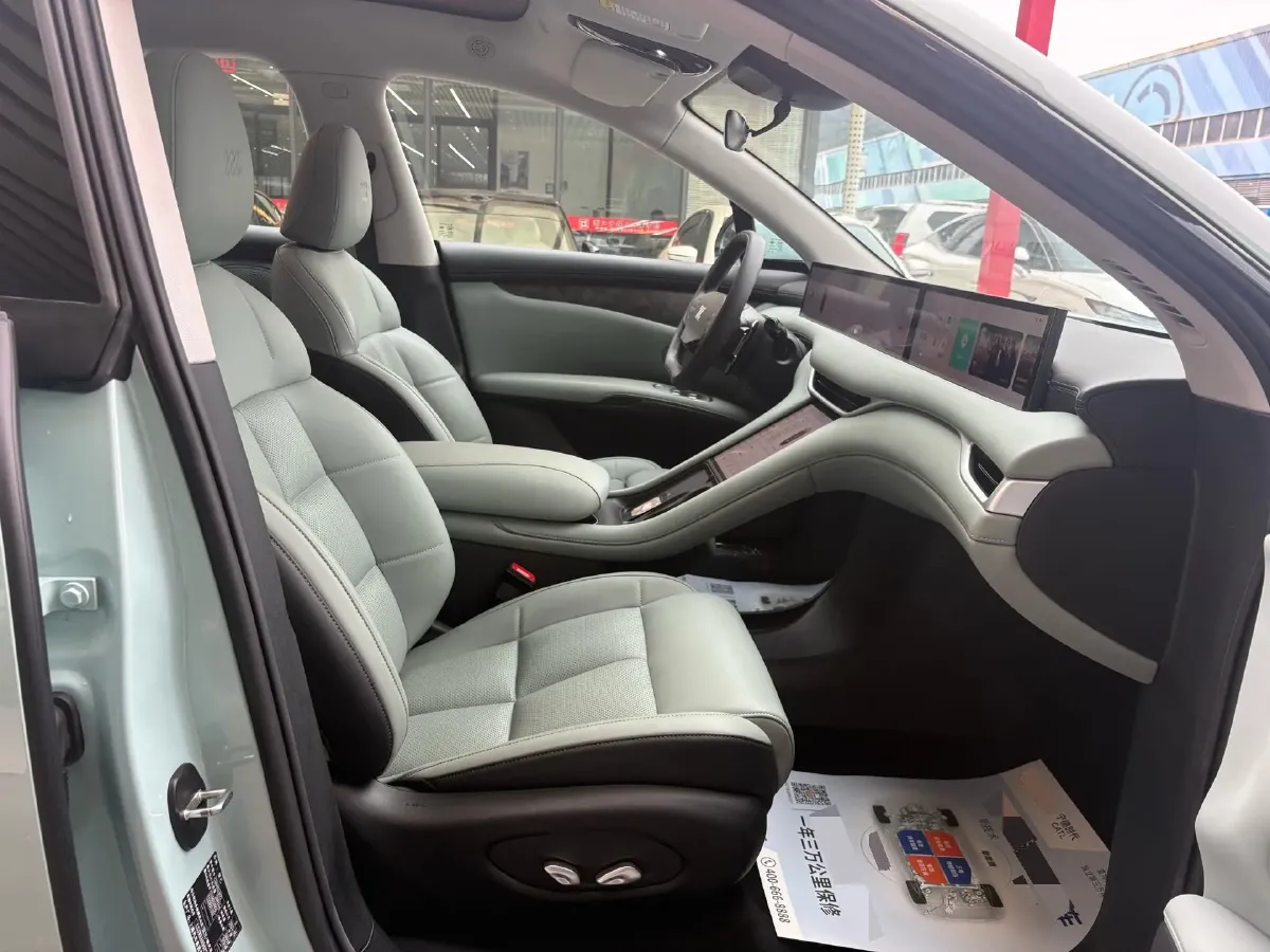 2023 IM LS6 BEV 100KWH,autocango,china used car exporter,china ev exporter,chinese used car exporter,chinese used ev exporter