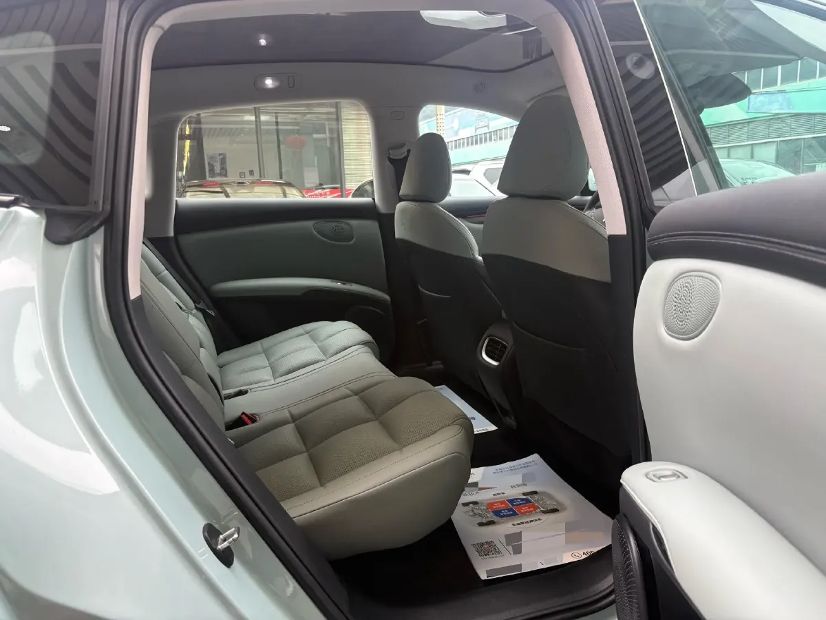 2023 IM LS6 BEV 100KWH,autocango,china used car exporter,china ev exporter,chinese used car exporter,chinese used ev exporter