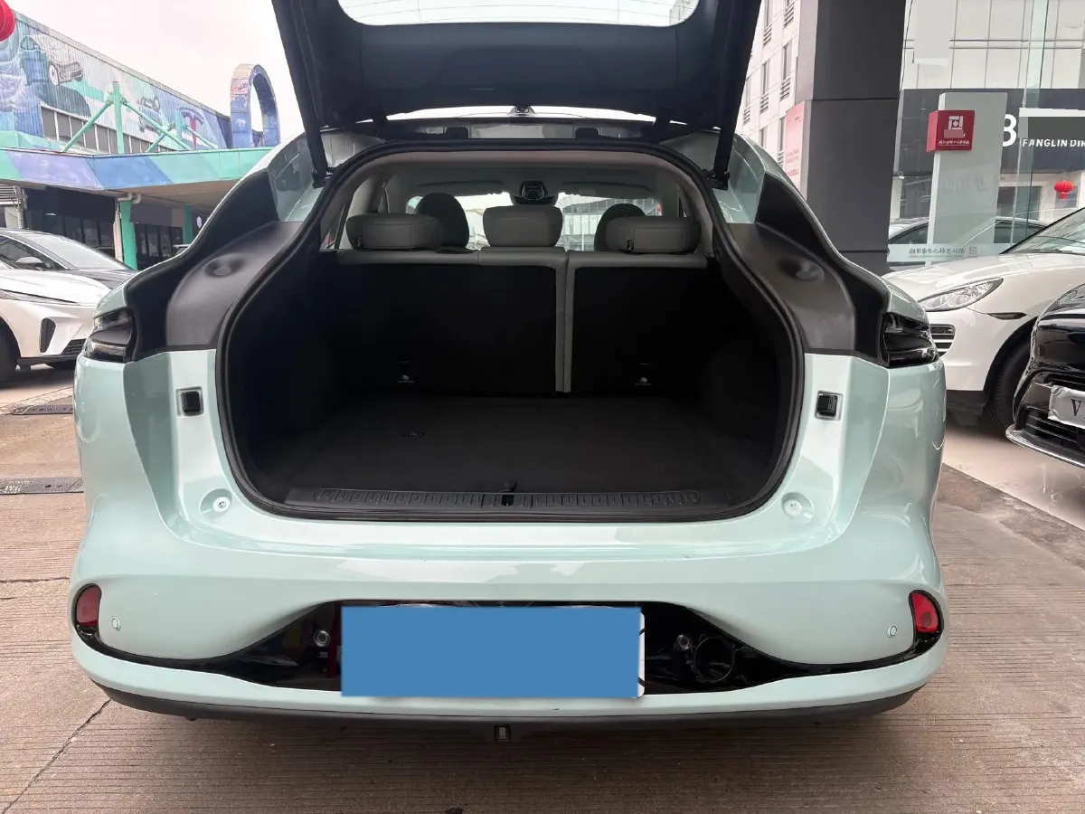 2023 IM LS6 BEV 100KWH,autocango,china used car exporter,china ev exporter,chinese used car exporter,chinese used ev exporter