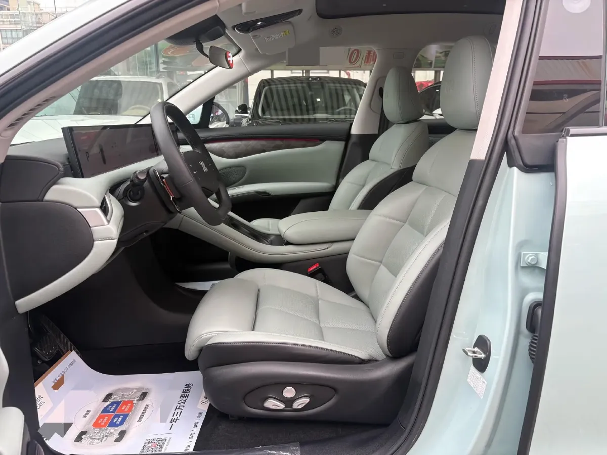 2023 IM LS6 BEV 100KWH,autocango,china used car exporter,china ev exporter,chinese used car exporter,chinese used ev exporter